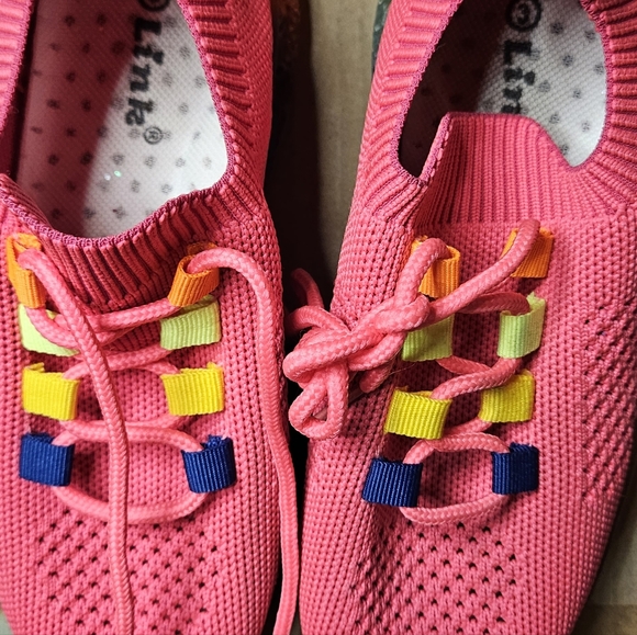 Little girls shoes(NWOT) - Picture 7 of 7